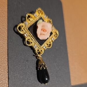 Source Unknown Gold-Tone Brooch with Pink Rose and Black Teardrop